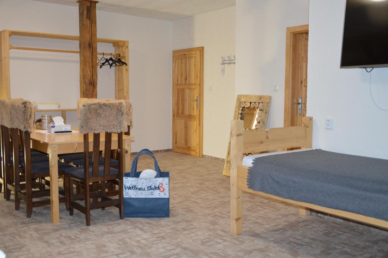 Statek 3 - Wellness & Spa Hotel Hluboká nad Vltavou Eksteriør billede